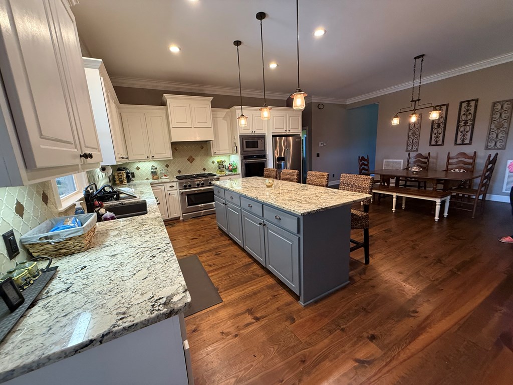 1545 County Road 2203