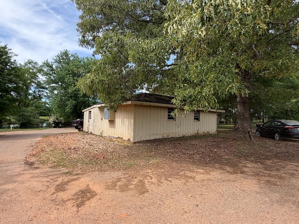 691 County Road 3310