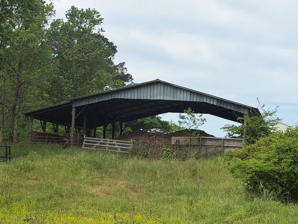 691 County Road 3310