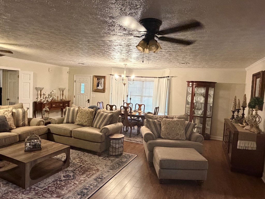 691 County Road 3310