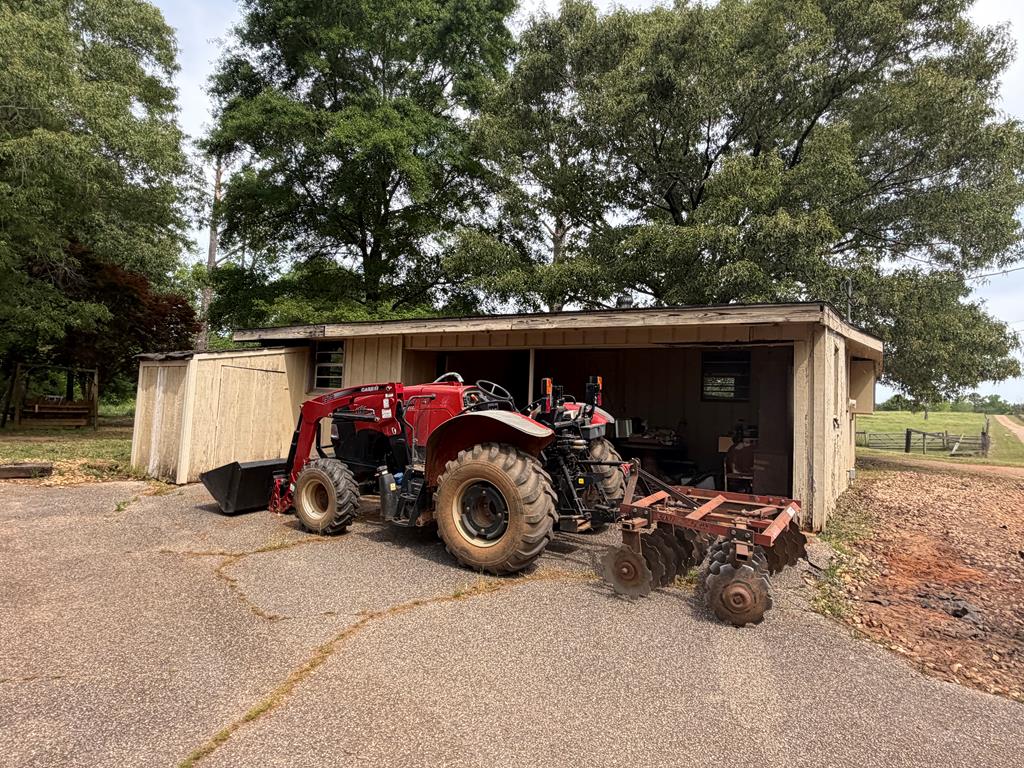 691 County Road 3310