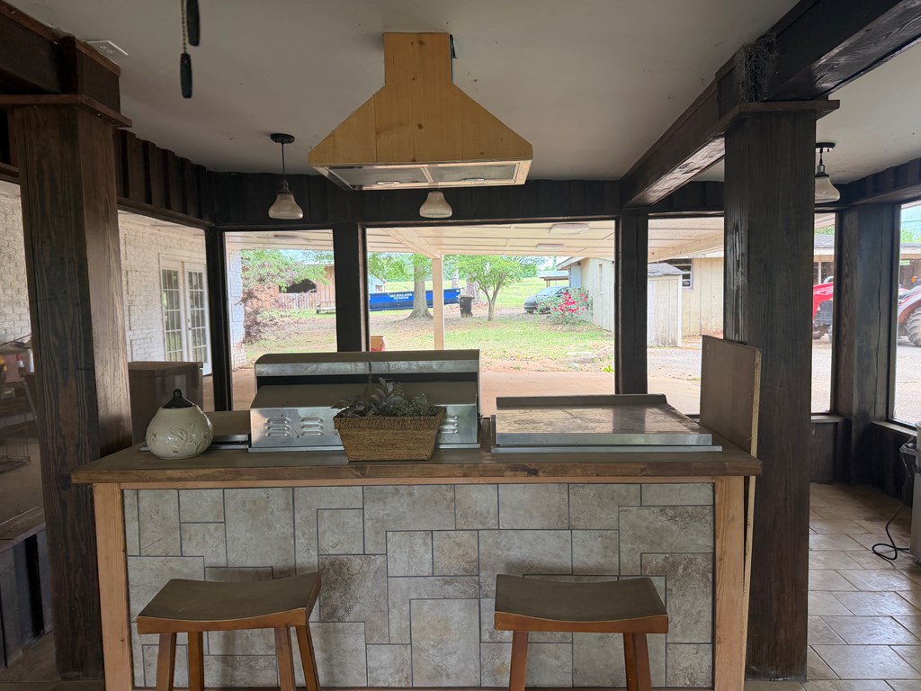 691 County Road 3310