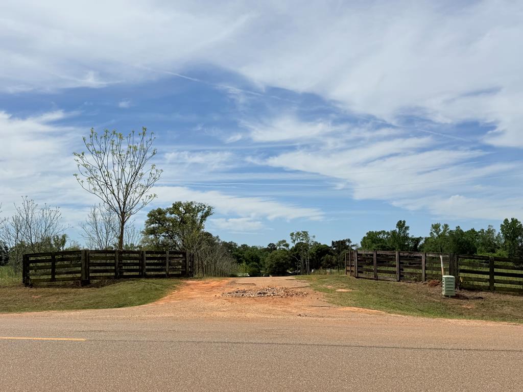 691 County Road 3310