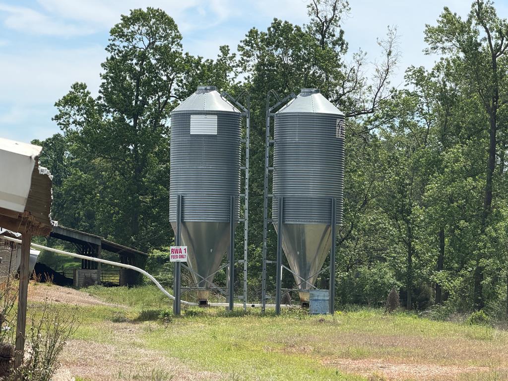 691 County Road 3310