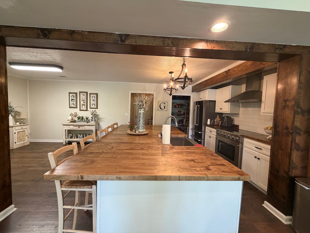 691 County Road 3310