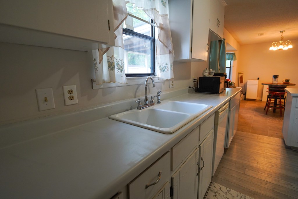 238 Juniper Dr