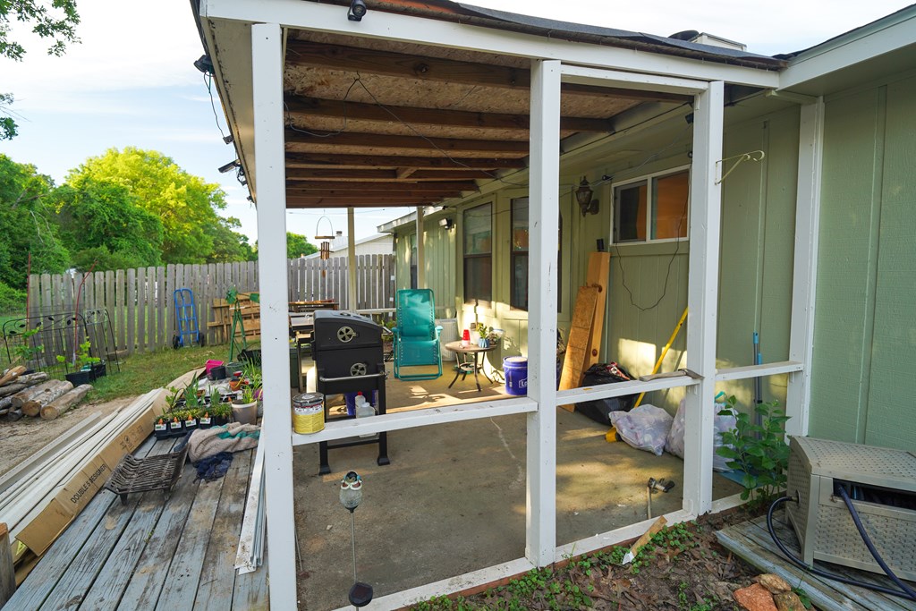 238 Juniper Dr