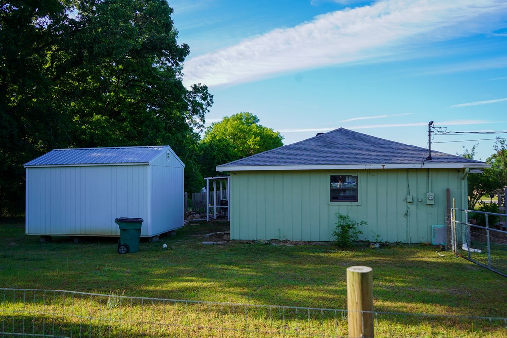 238 Juniper Dr