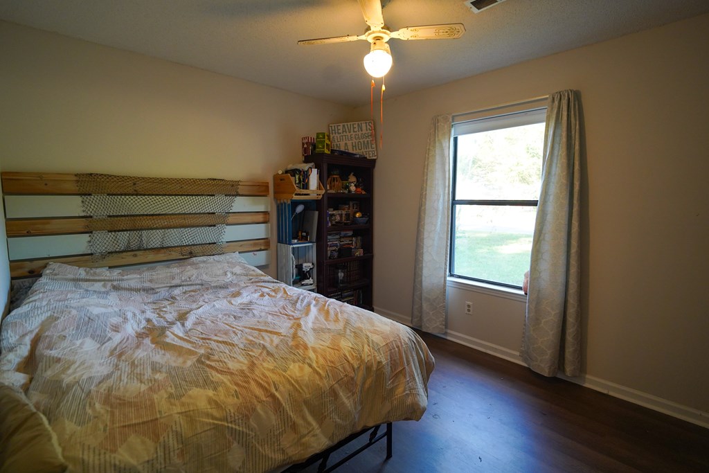 238 Juniper Dr