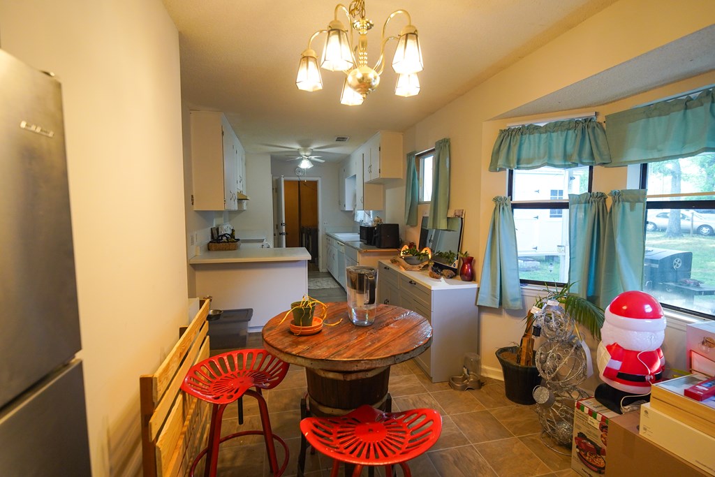 238 Juniper Dr