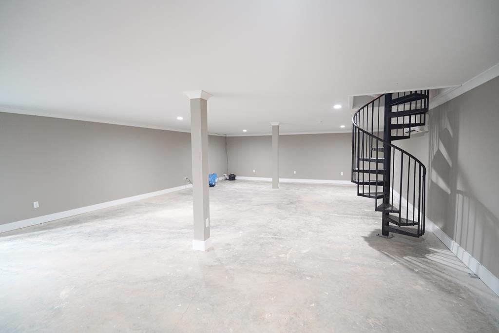 368 River Road