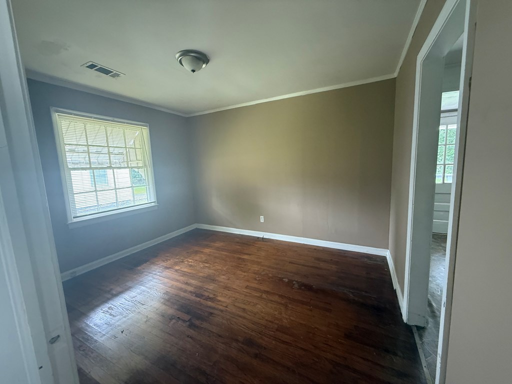 110 White Drive