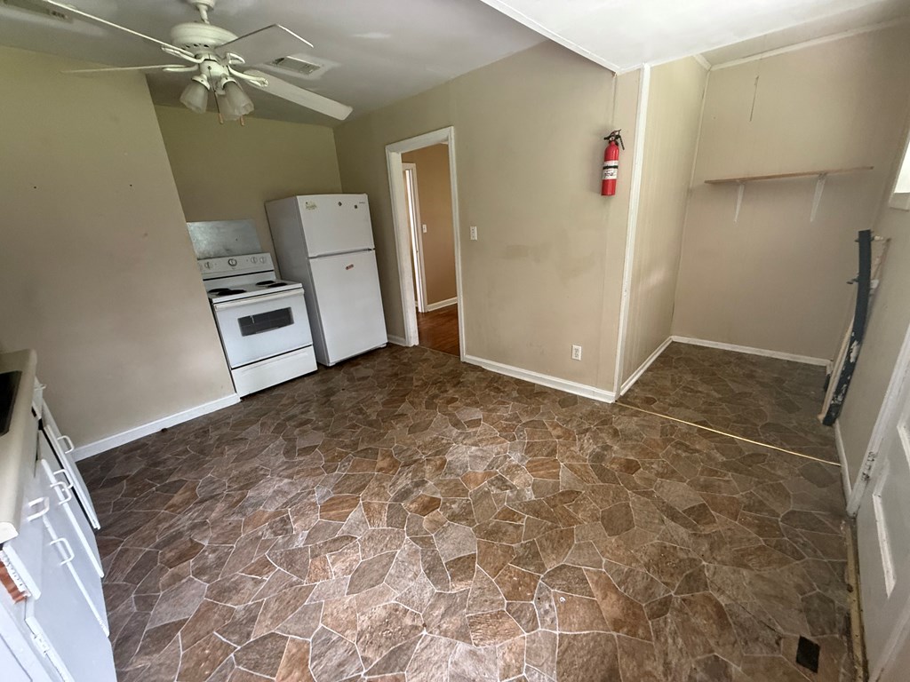 110 White Drive
