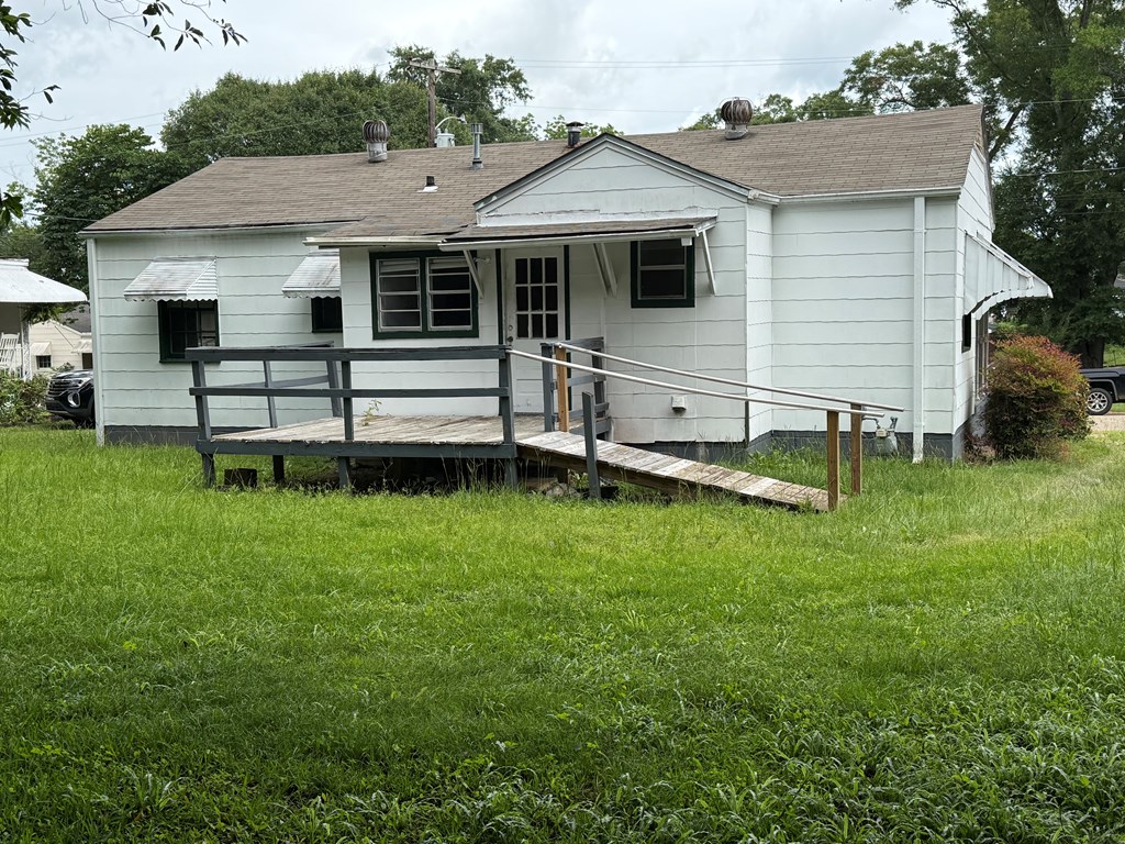 110 White Drive