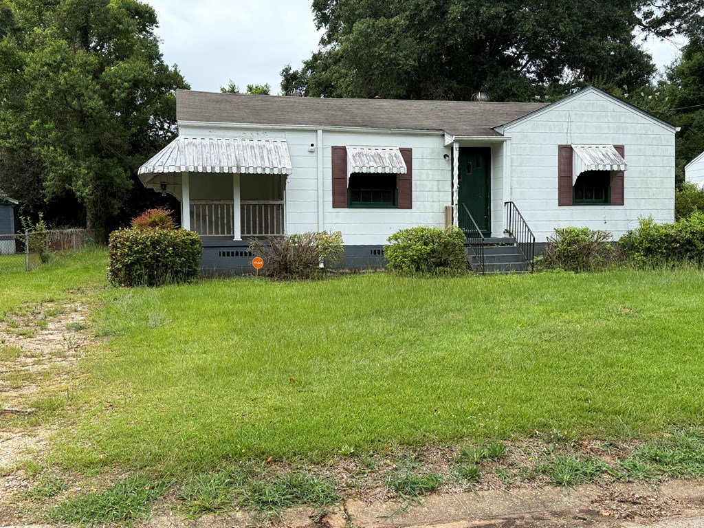 110 White Drive