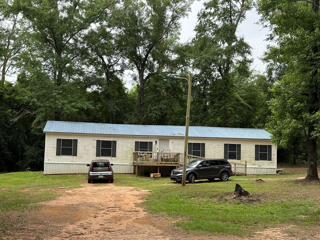 1388 Henderson Hwy