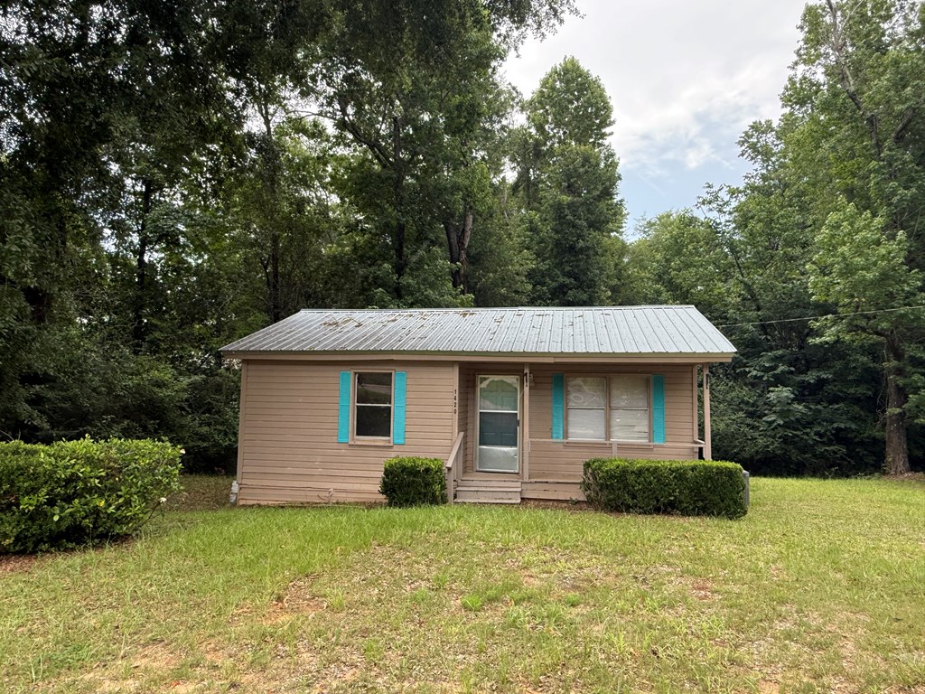1388 Henderson Hwy
