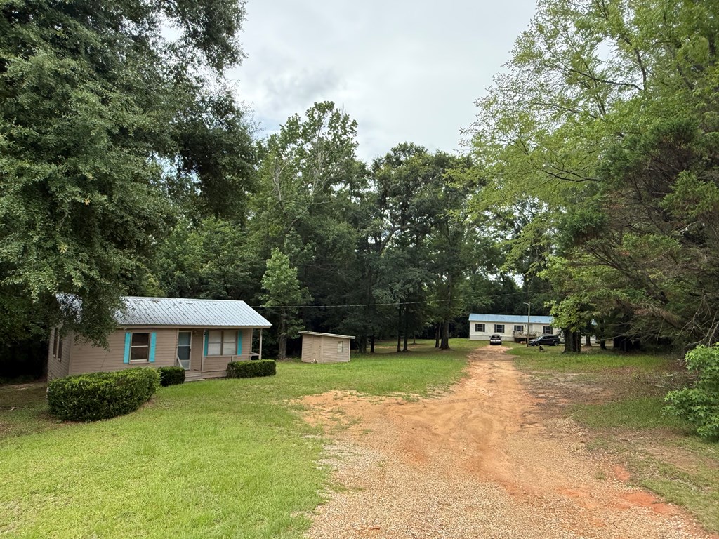 1388 Henderson Hwy