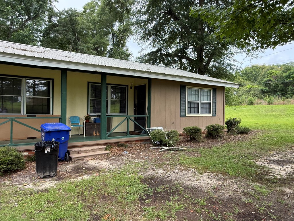 1388 Henderson Hwy