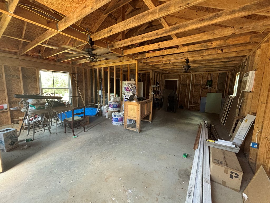 410 County Rd 2401