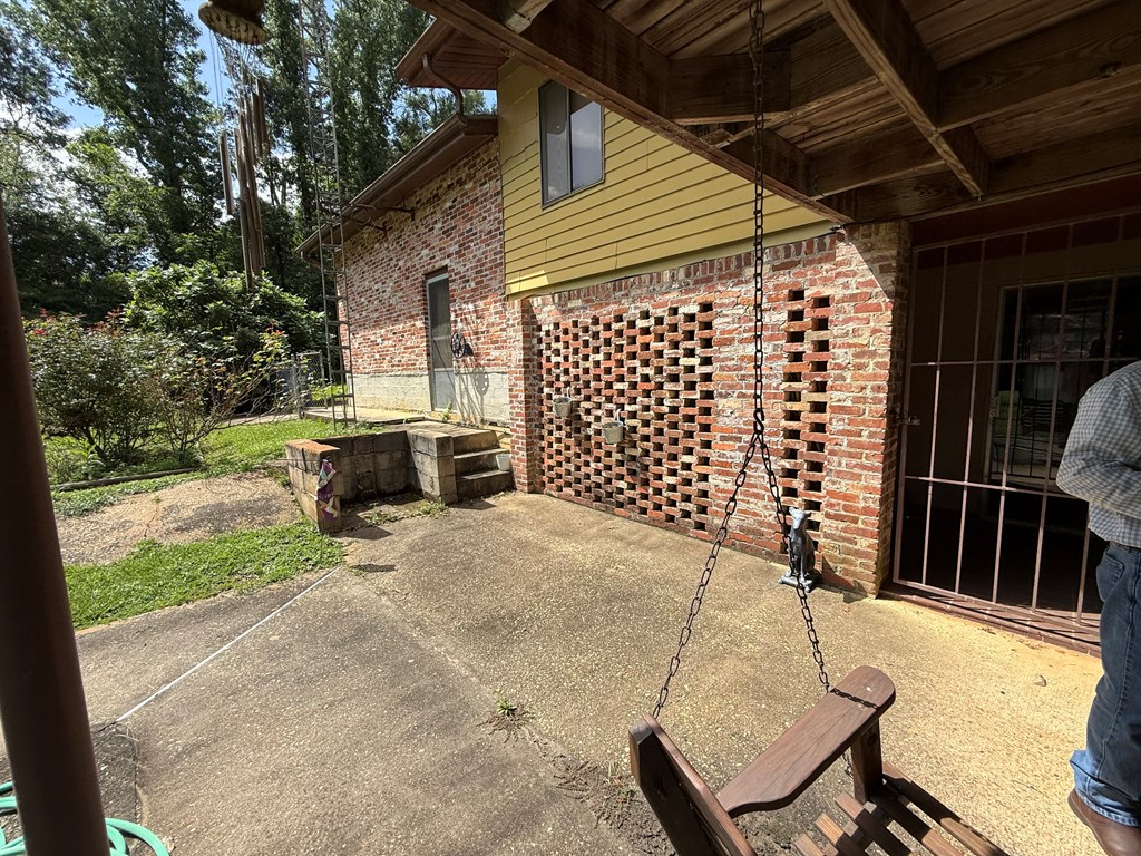 2130 County Road 6600