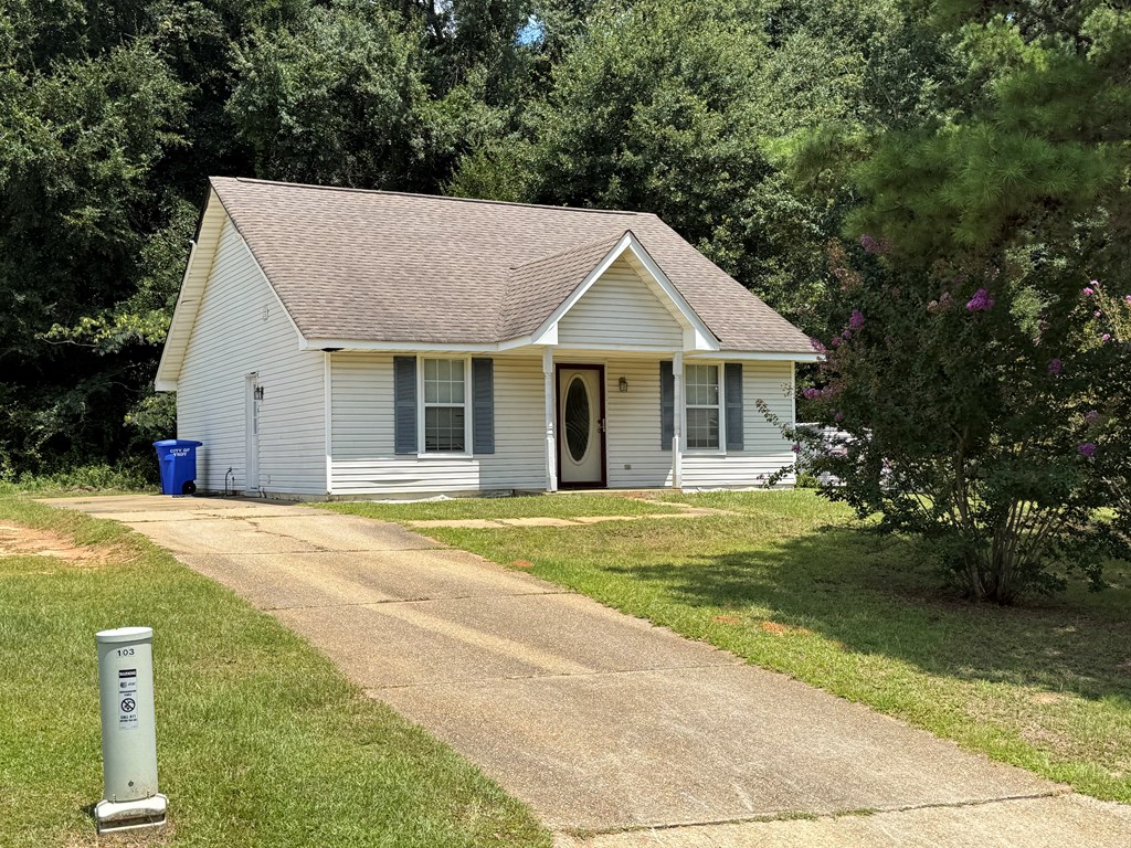 105 Segars Lane