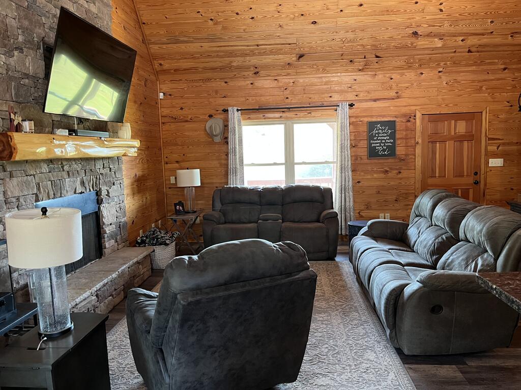 1411 County Road 6642