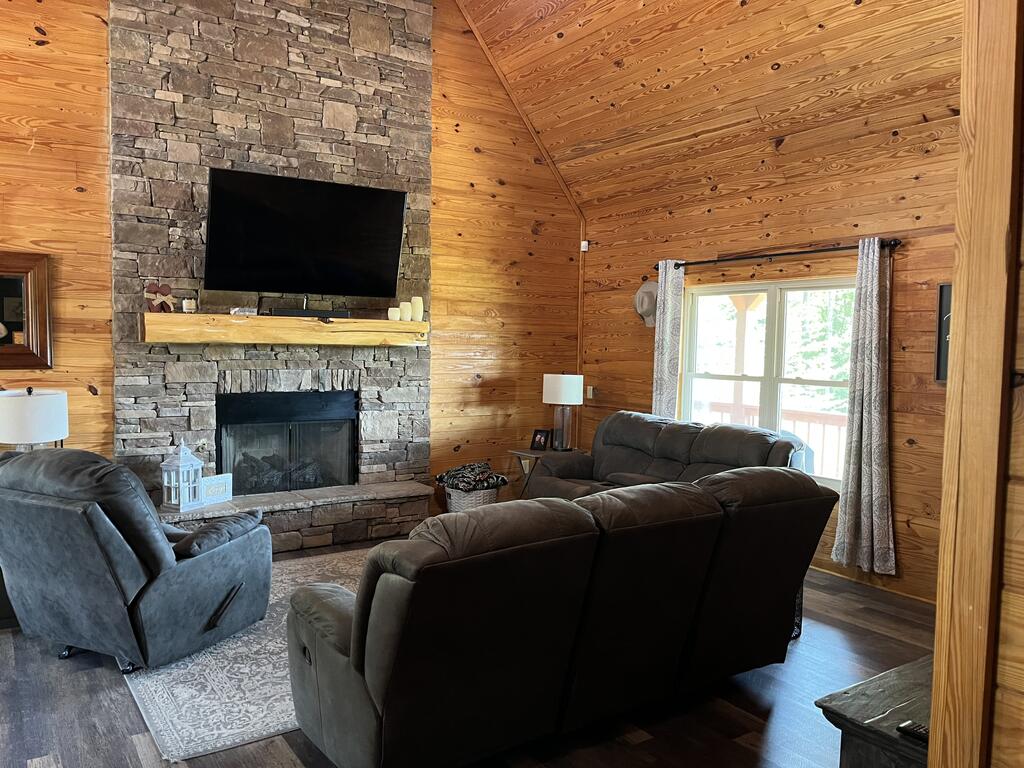 1411 County Road 6642
