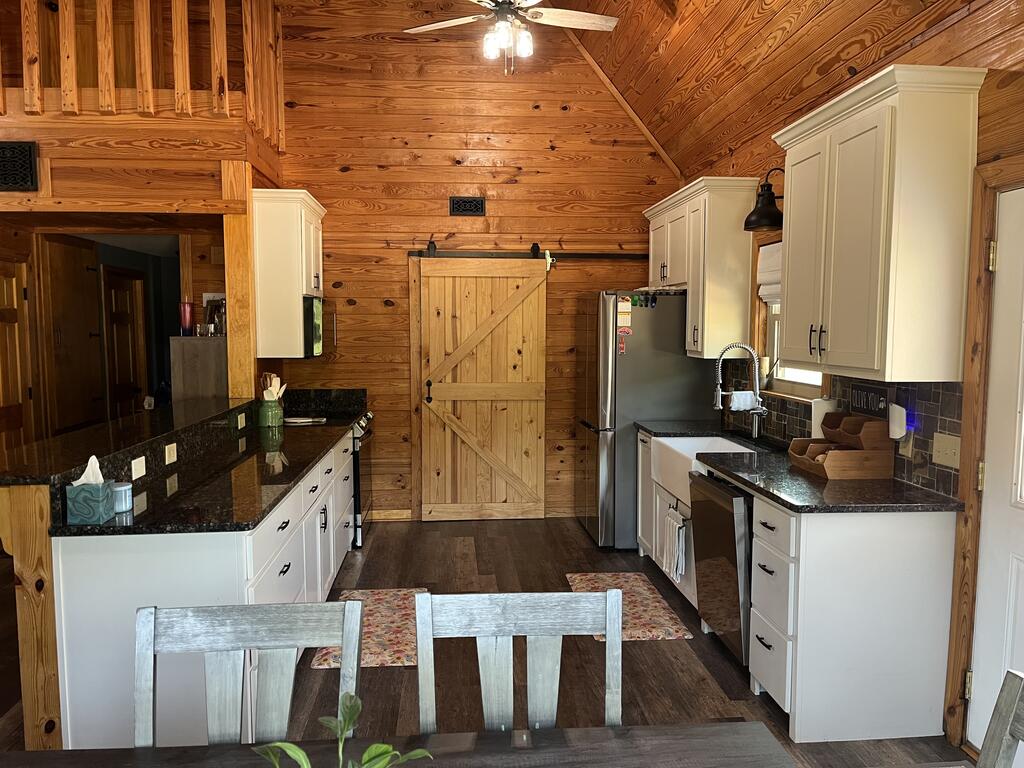 1411 County Road 6642