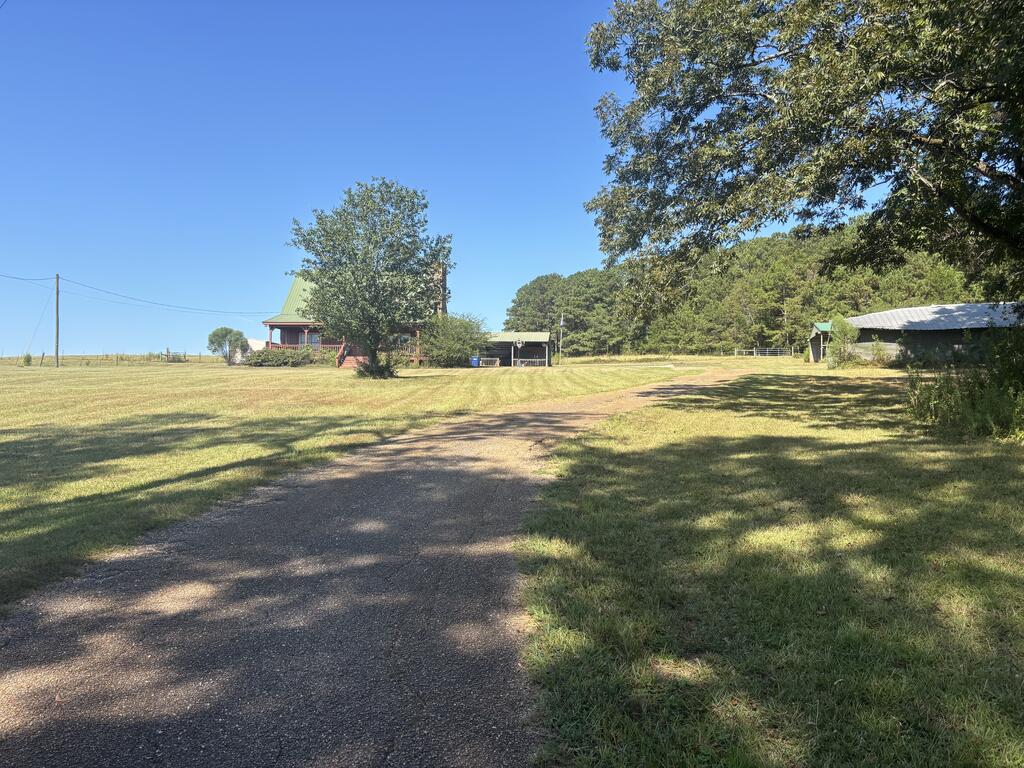 1411 County Road 6642