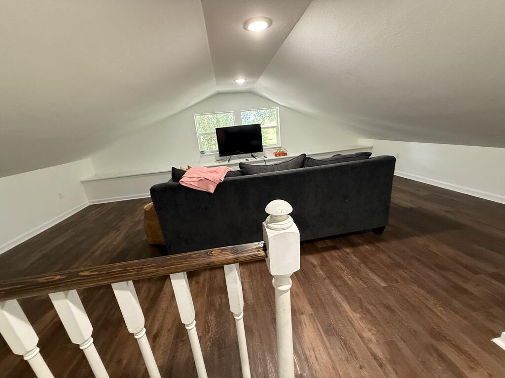 453 County Road 4412