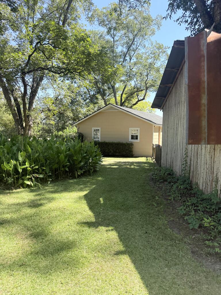 10605 County Road 1101