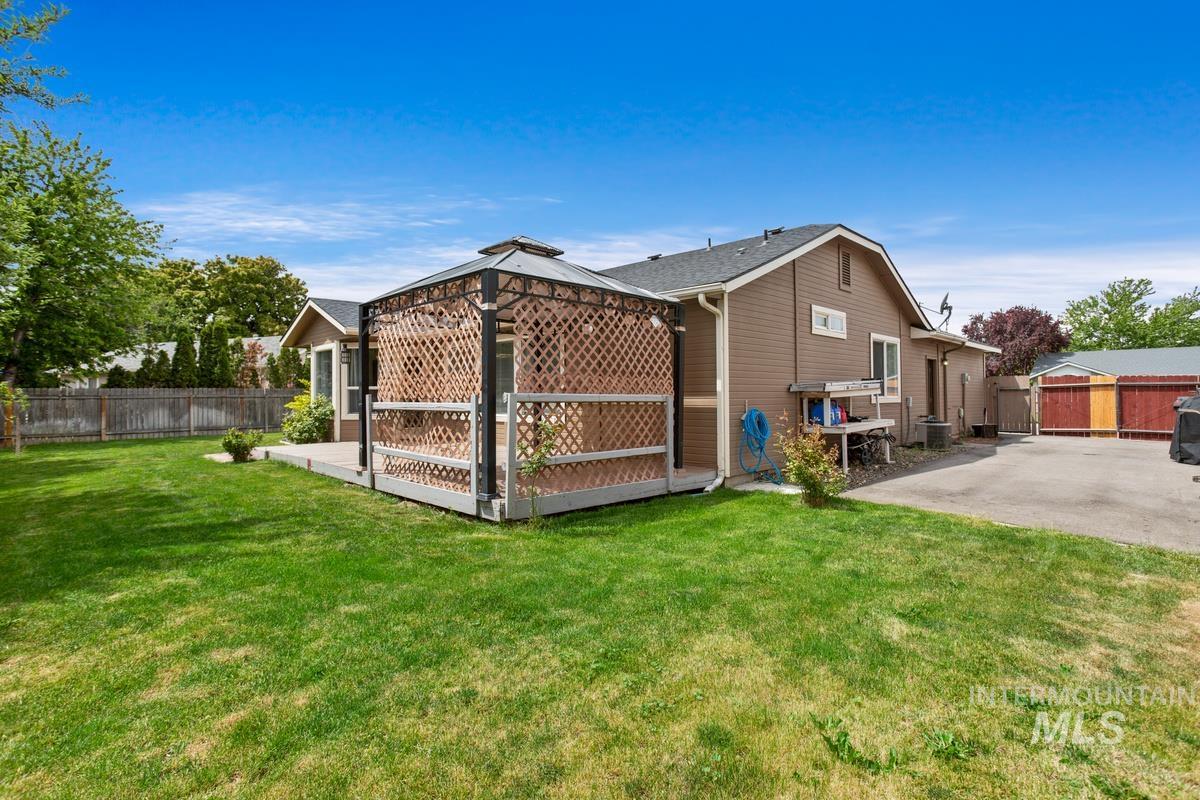 202 SW 12th