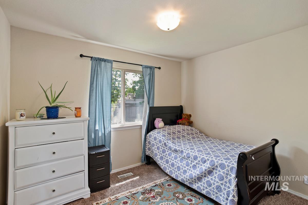202 SW 12th