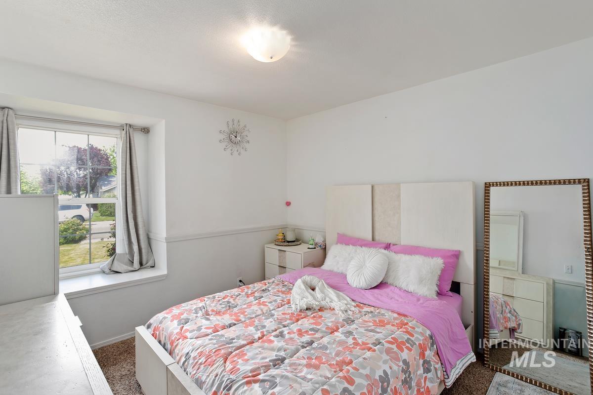 202 SW 12th
