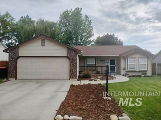 3813 E Eisenhower