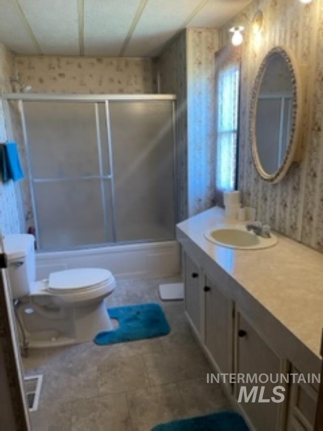 2300 N Iris Ln