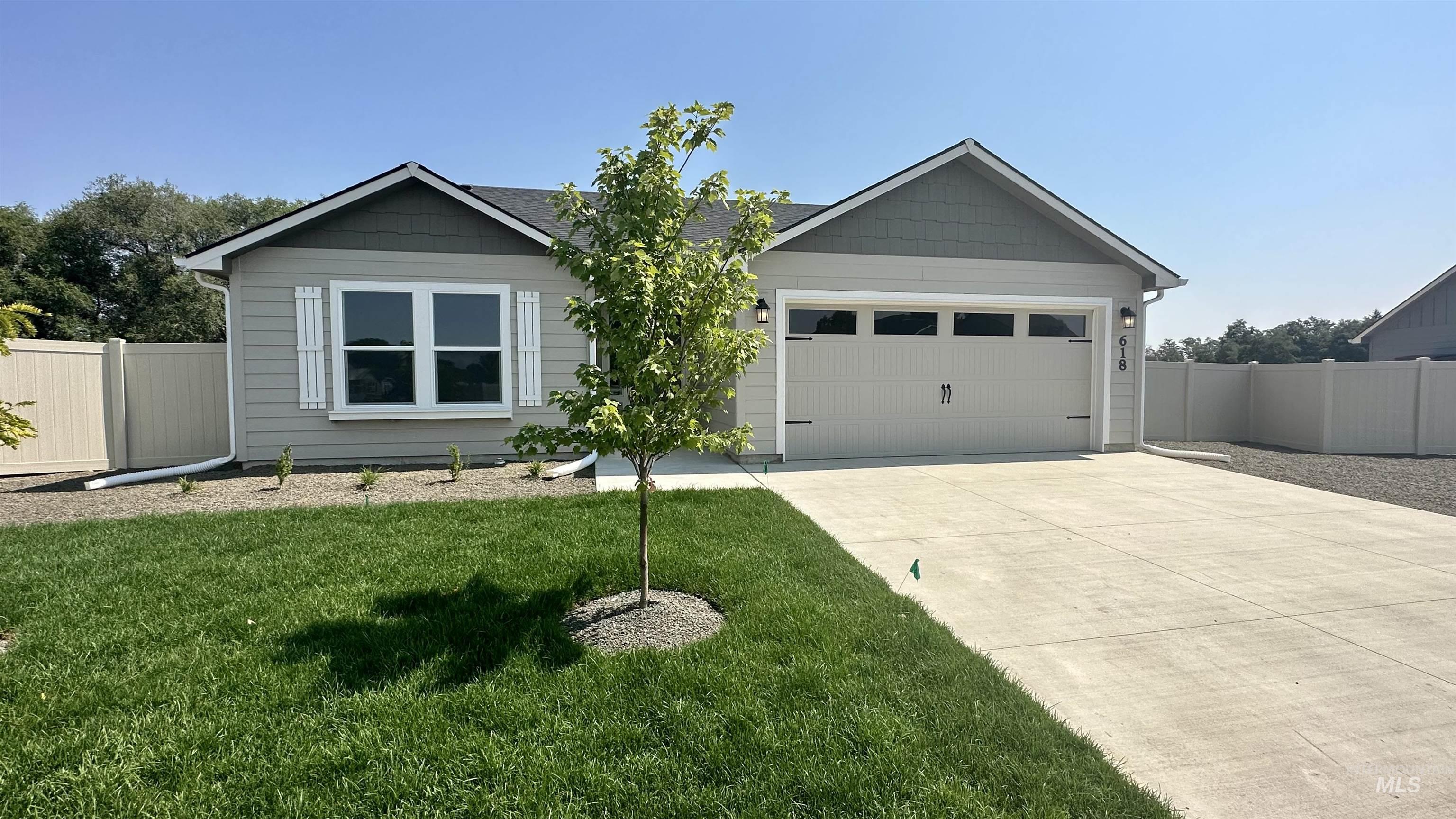618 Blue Topaz Ave