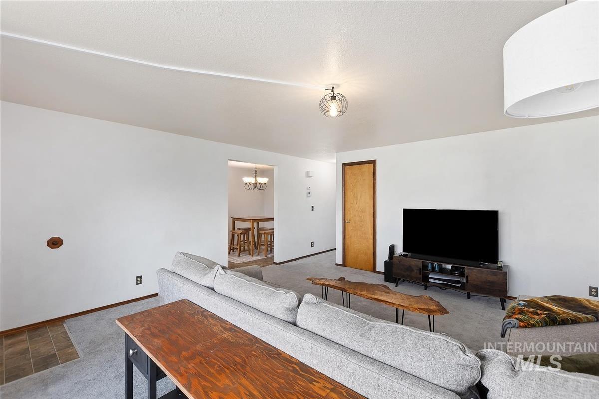 9545 W Lorinda Ct