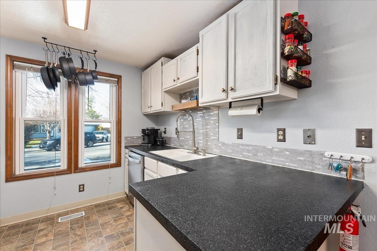 9545 W Lorinda Ct