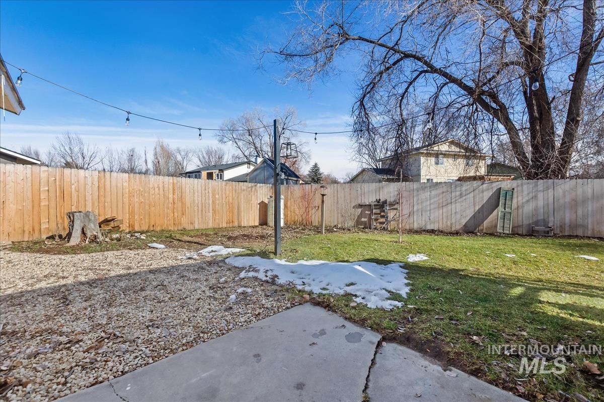 9545 W Lorinda Ct