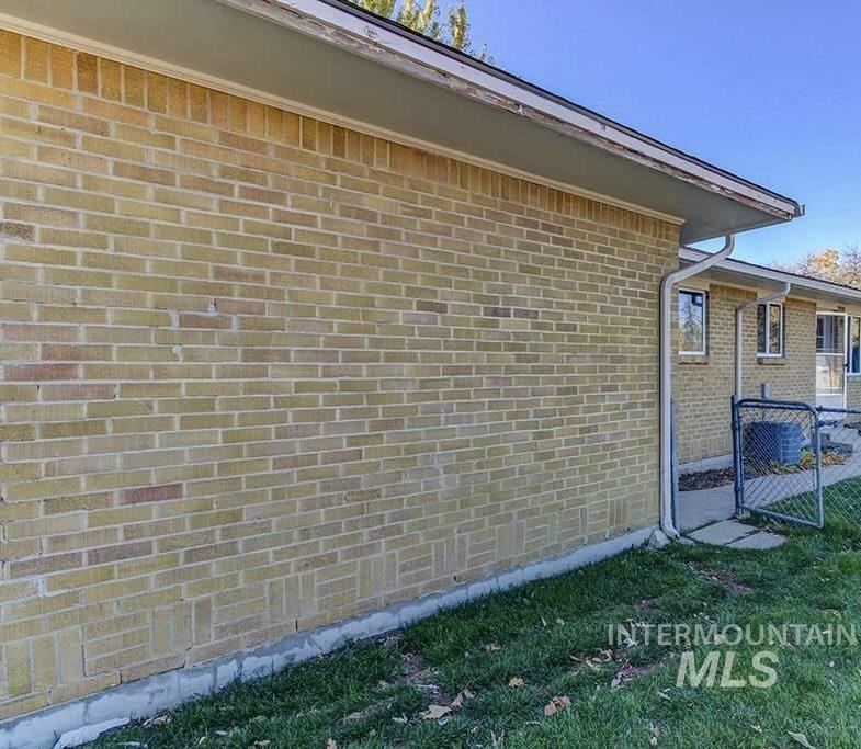 1621/1623 W Olympia Dr