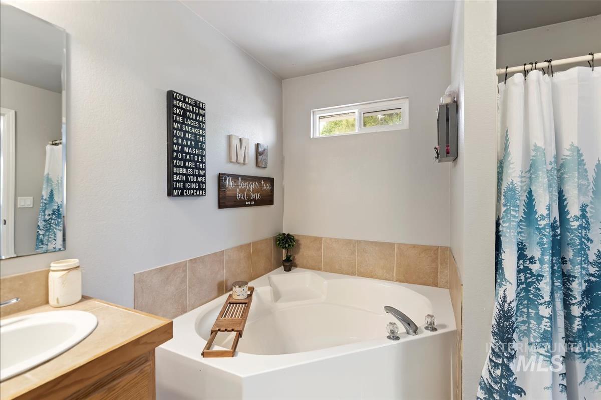 3622 Shipman Cir