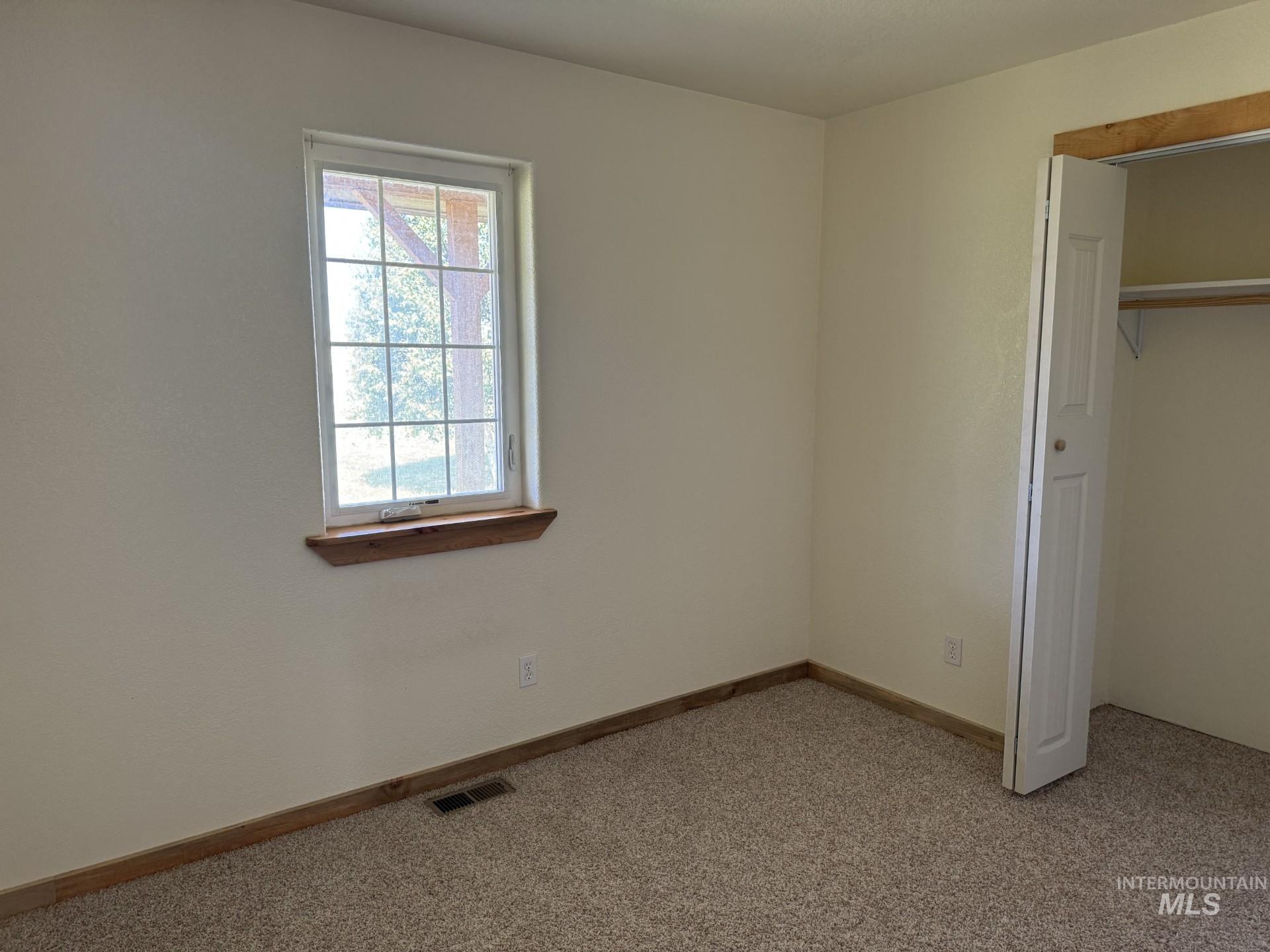 5242 Sand Hollow