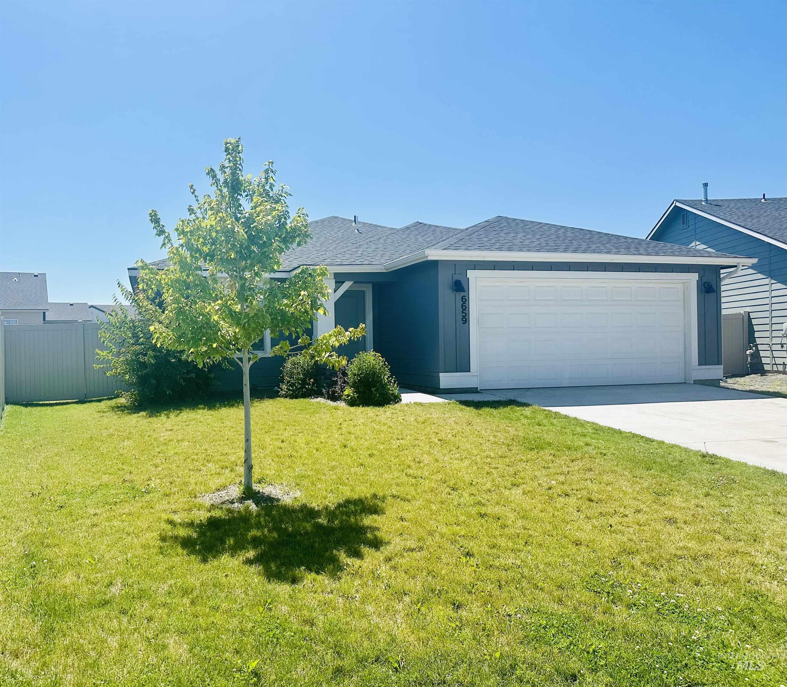 6659 S Allegiance Ave