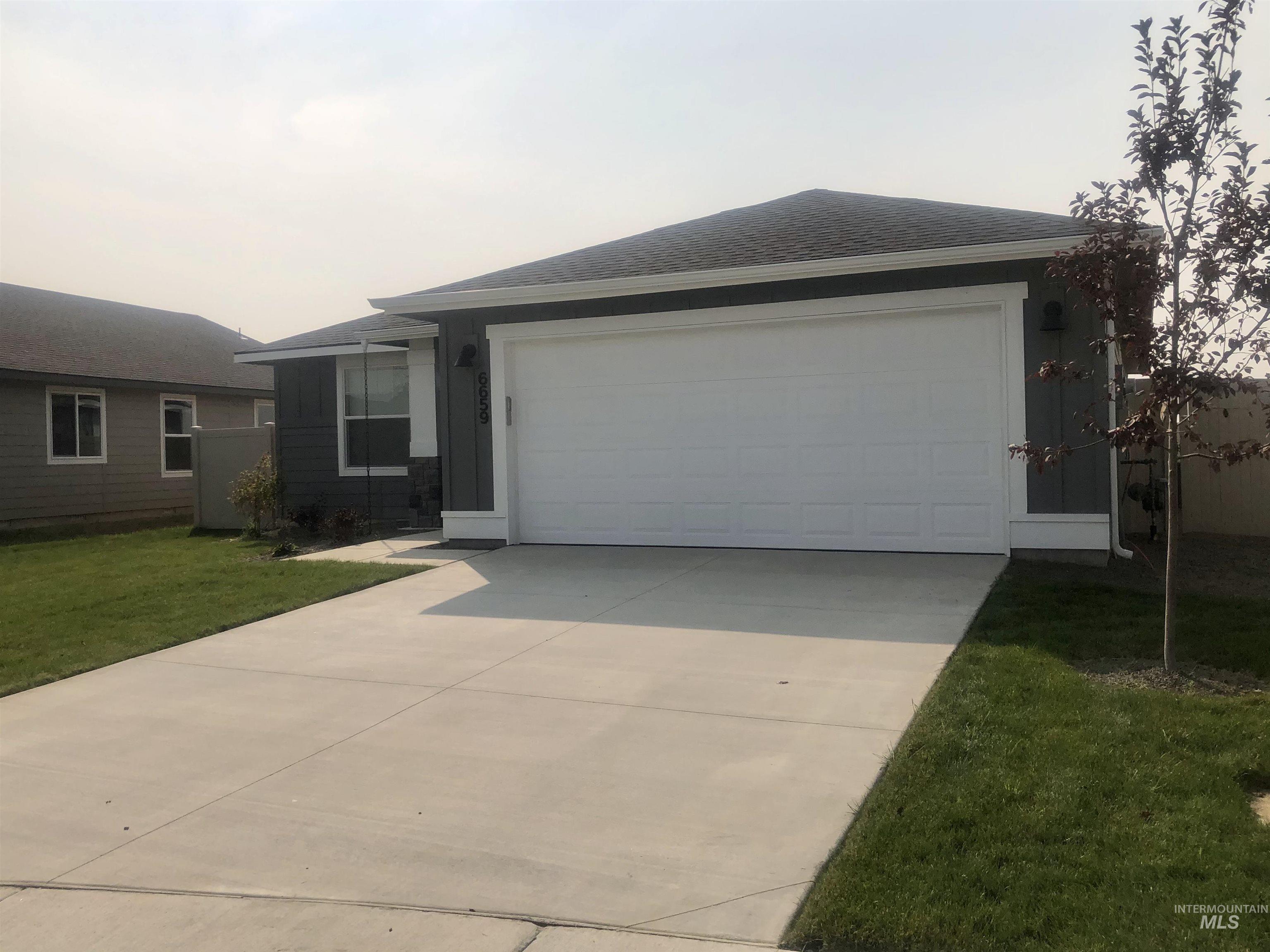 6659 S Allegiance Ave