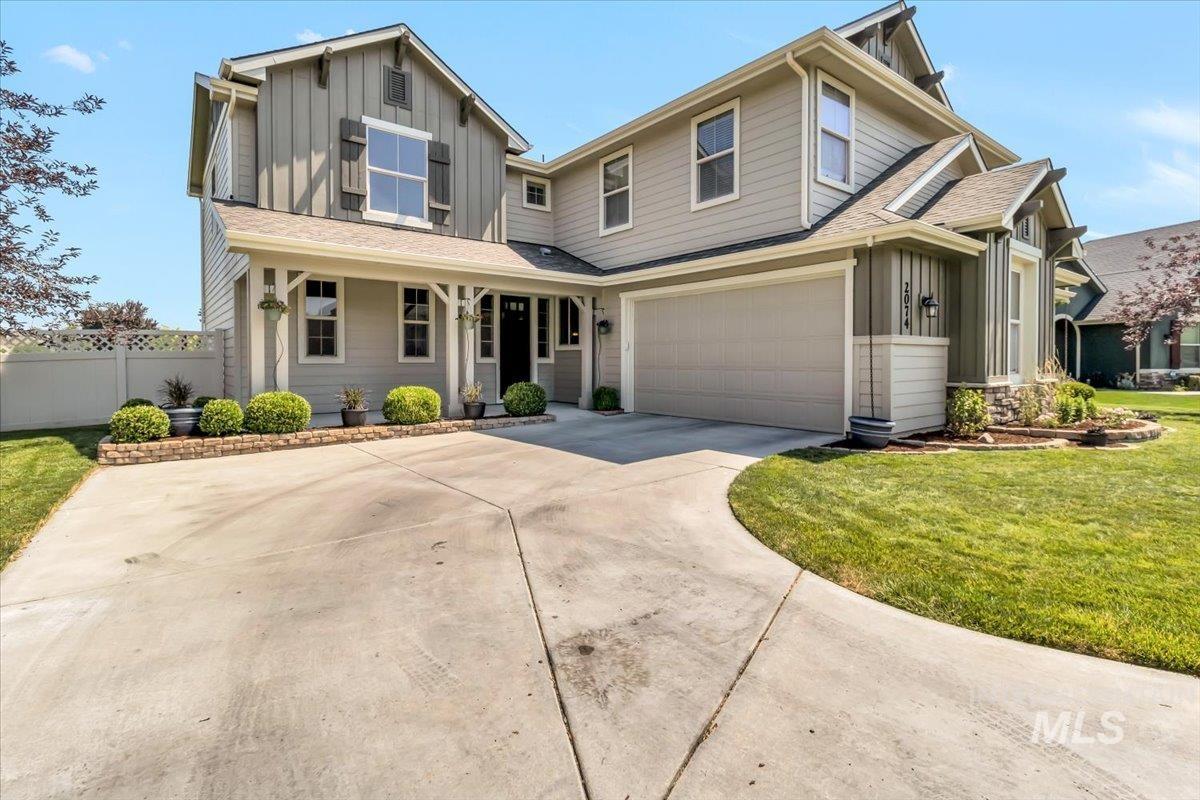 2074 W Maracay Dr