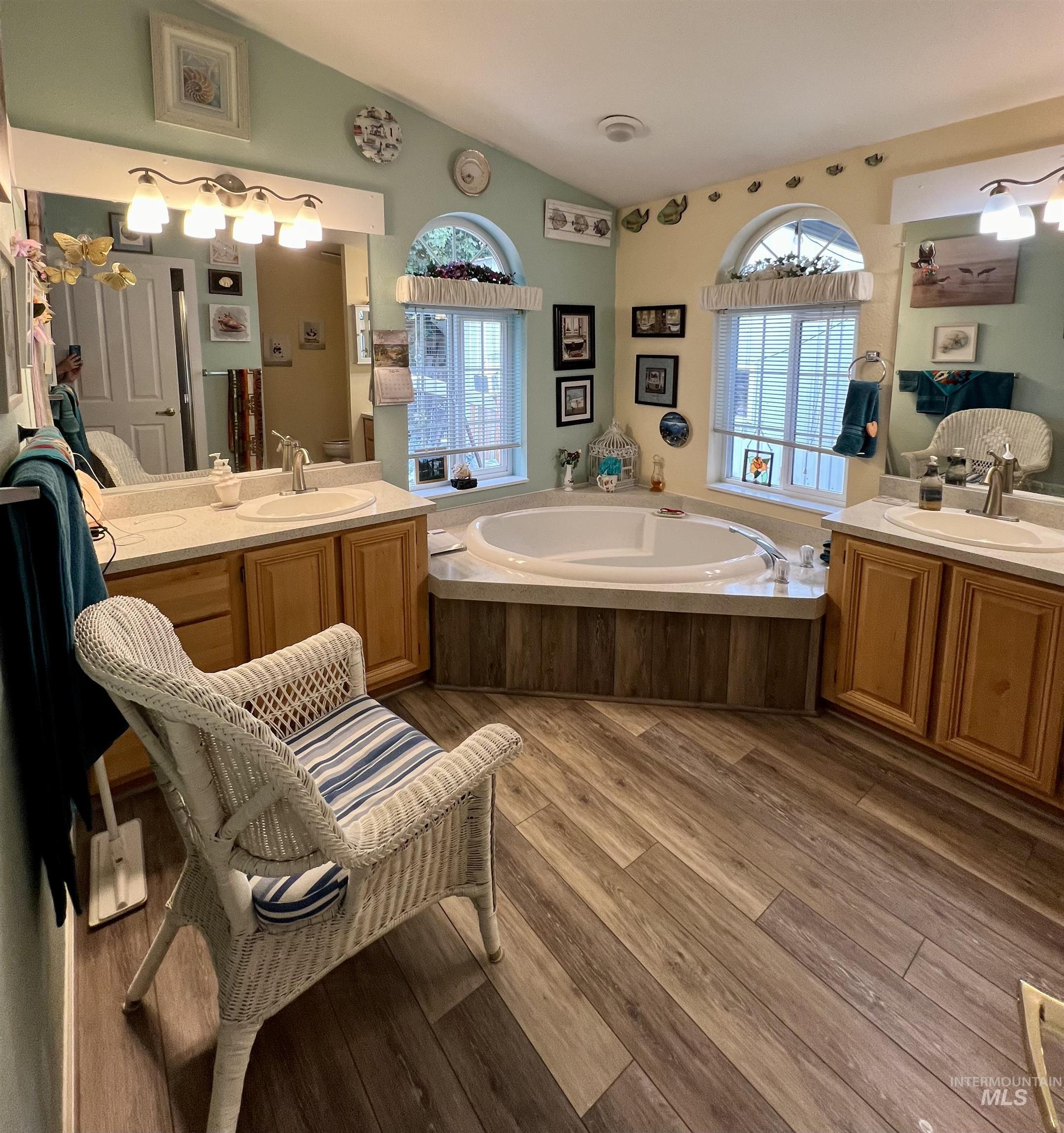 9390 W Ustick Rd. Unit: Space A