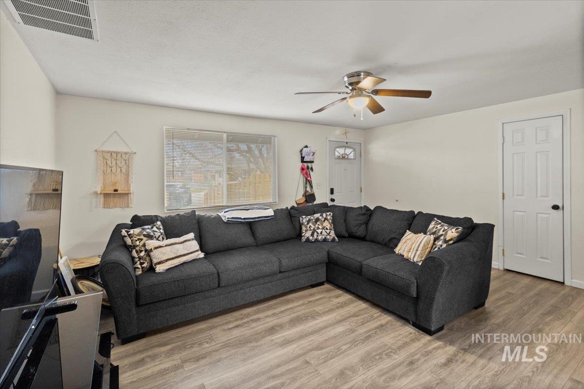 10833 W Richey Ct
