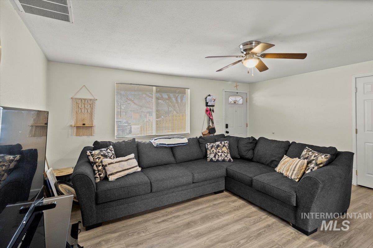 10833 W Richey Ct